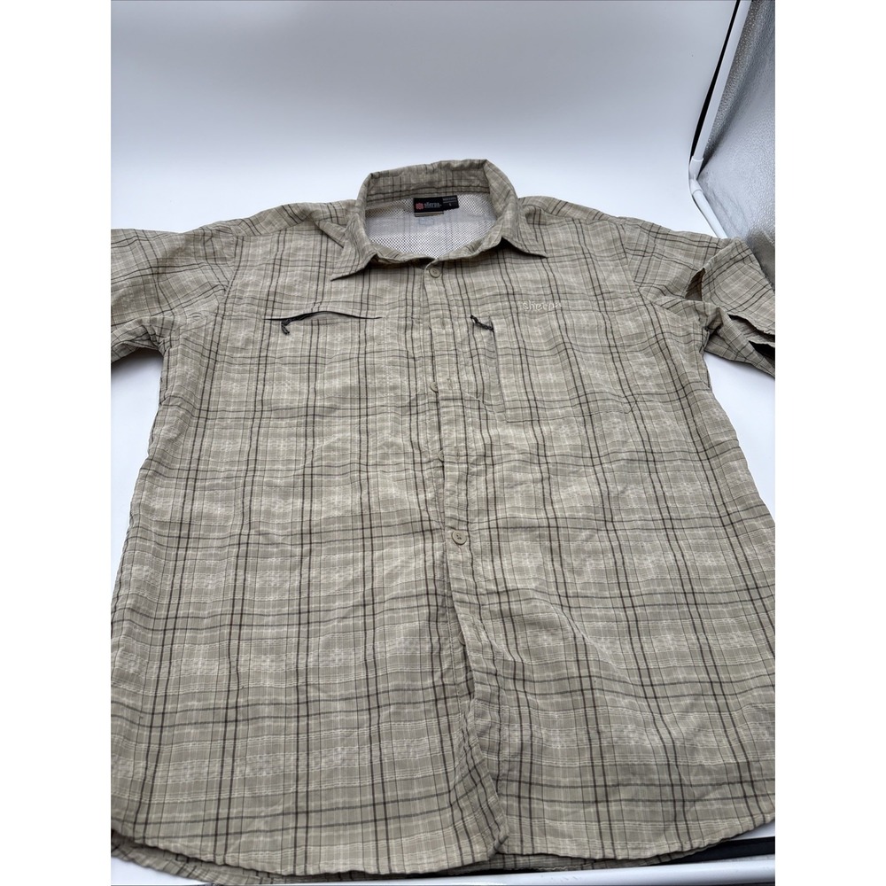 Sherpa Adventure Gear Button Down Shirt Mens‎ Size Large Short Sleeve Preowned